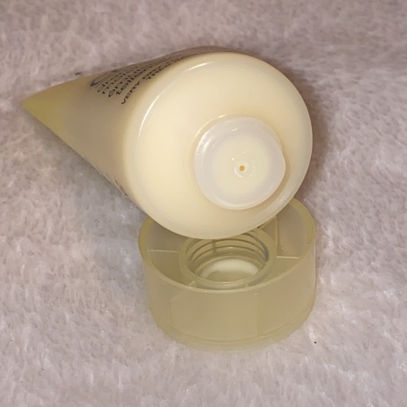 Clinique fan favorites (sample sizes) - Picture 13 of 16